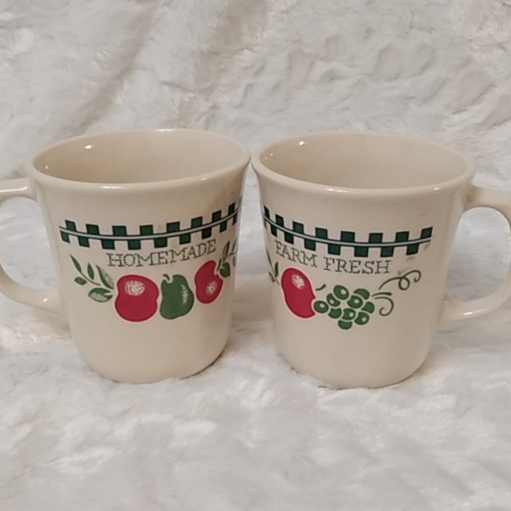 Corningware Homemade Farm Fresh mugs